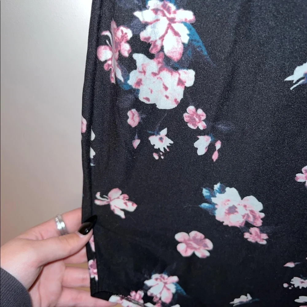 Dress - Picture 5 of 5